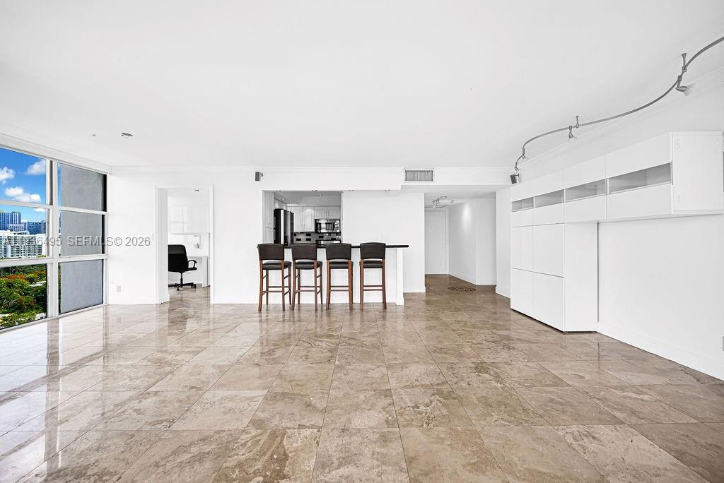 BRICKELL PLACE PHASE II C - Residential