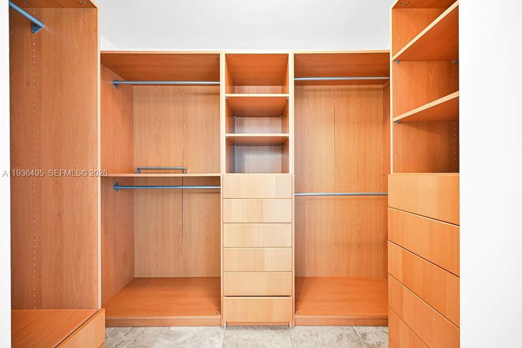 BRICKELL PLACE PHASE II C - Residential