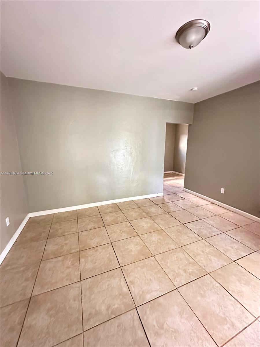 View photos, virtual tours, details... 401 NW 81st St