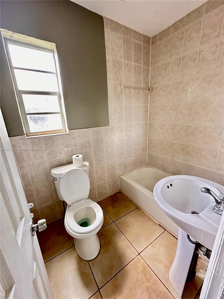 BELLCAMP MANOR - Residential Income