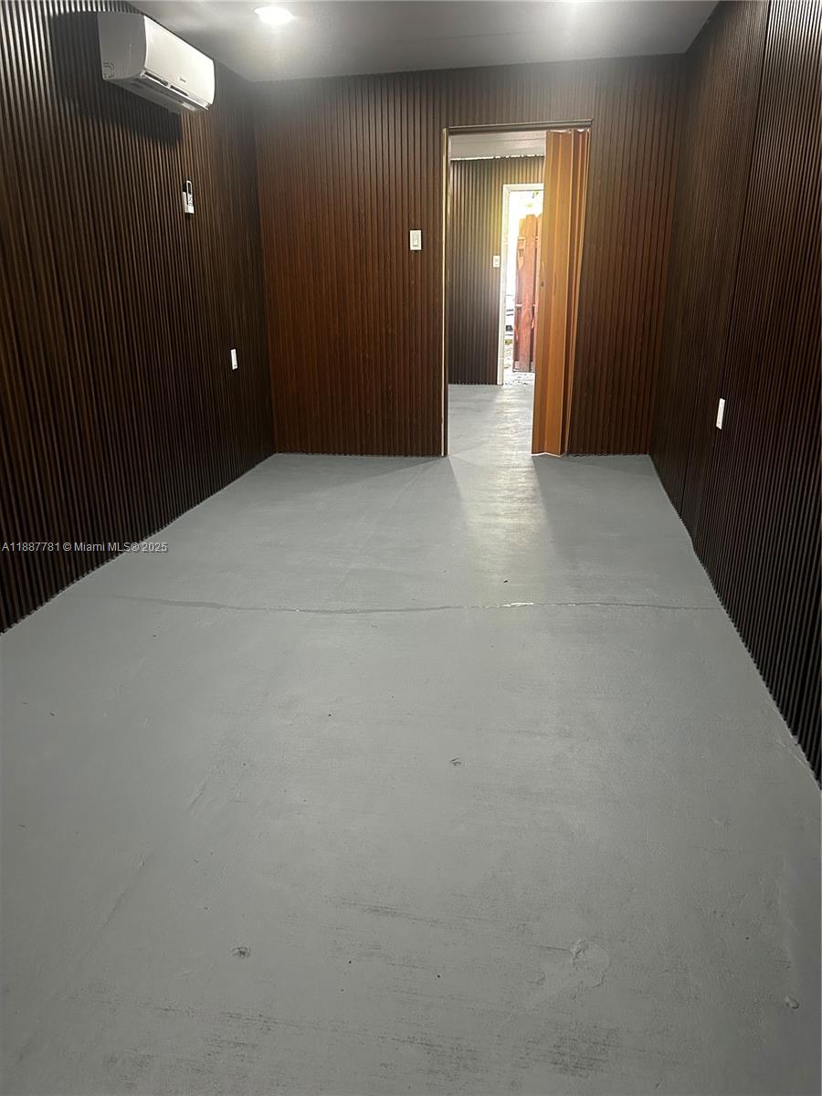 LAKE FOREST SEC ONE - Residential Lease