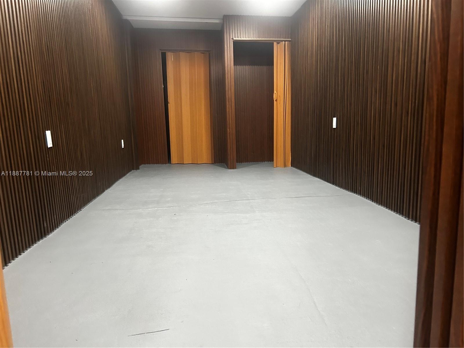 LAKE FOREST SEC ONE - Residential Lease