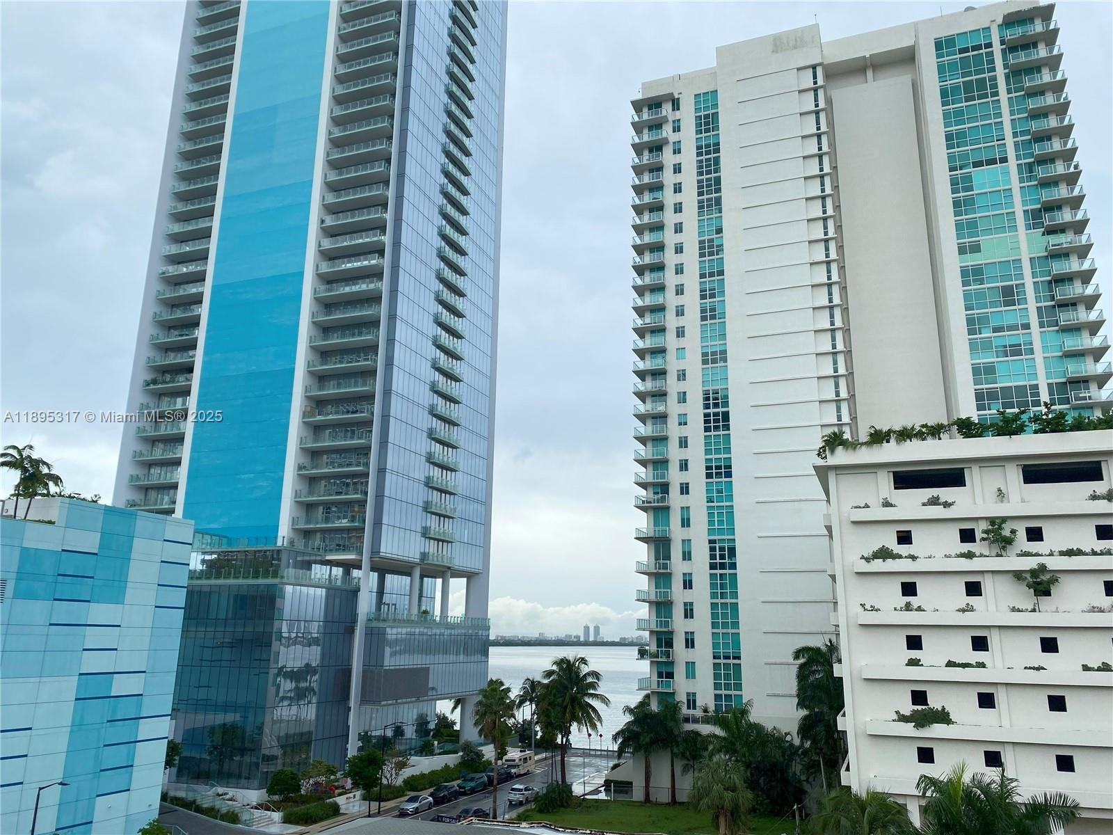 View photos, virtual tours, details... 471 NE 25th St 602