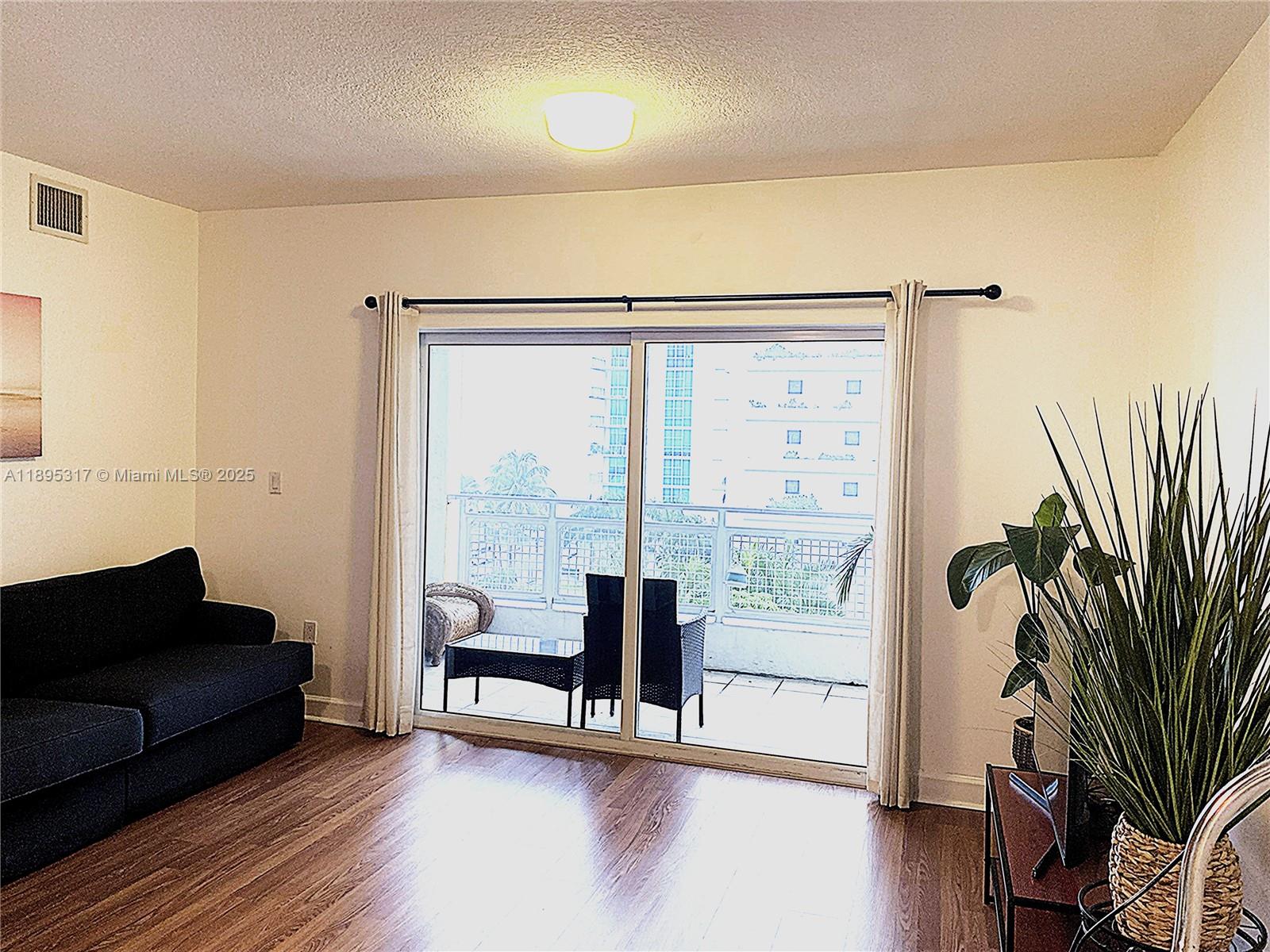 BAHIA BISCAYNE CONDO - Residential