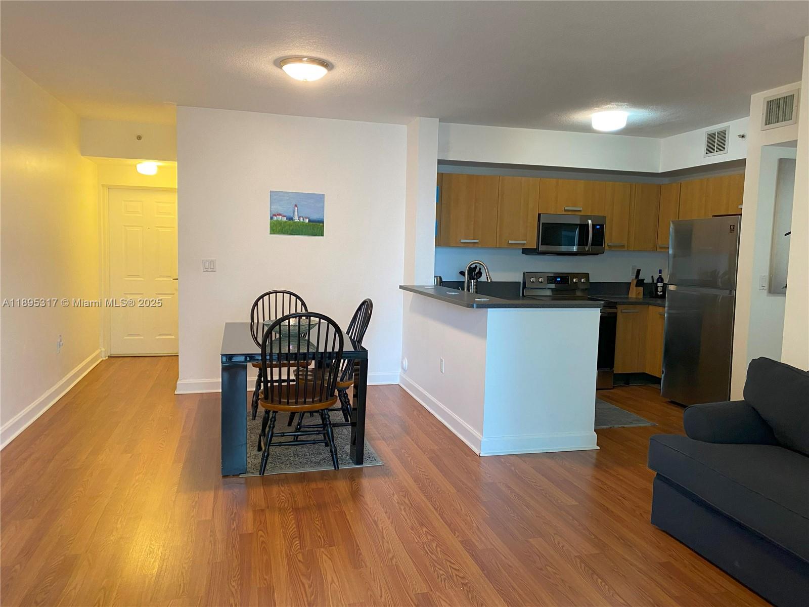 View photos, virtual tours, details... 471 NE 25th St 602