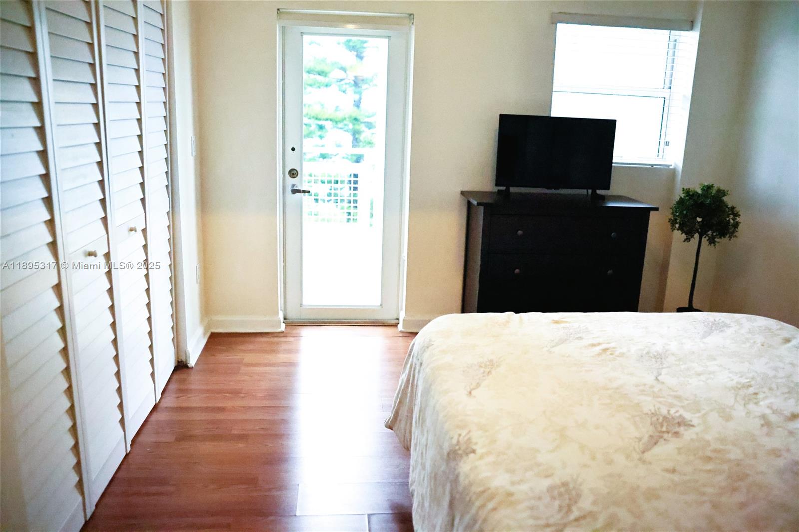 BAHIA BISCAYNE CONDO - Residential