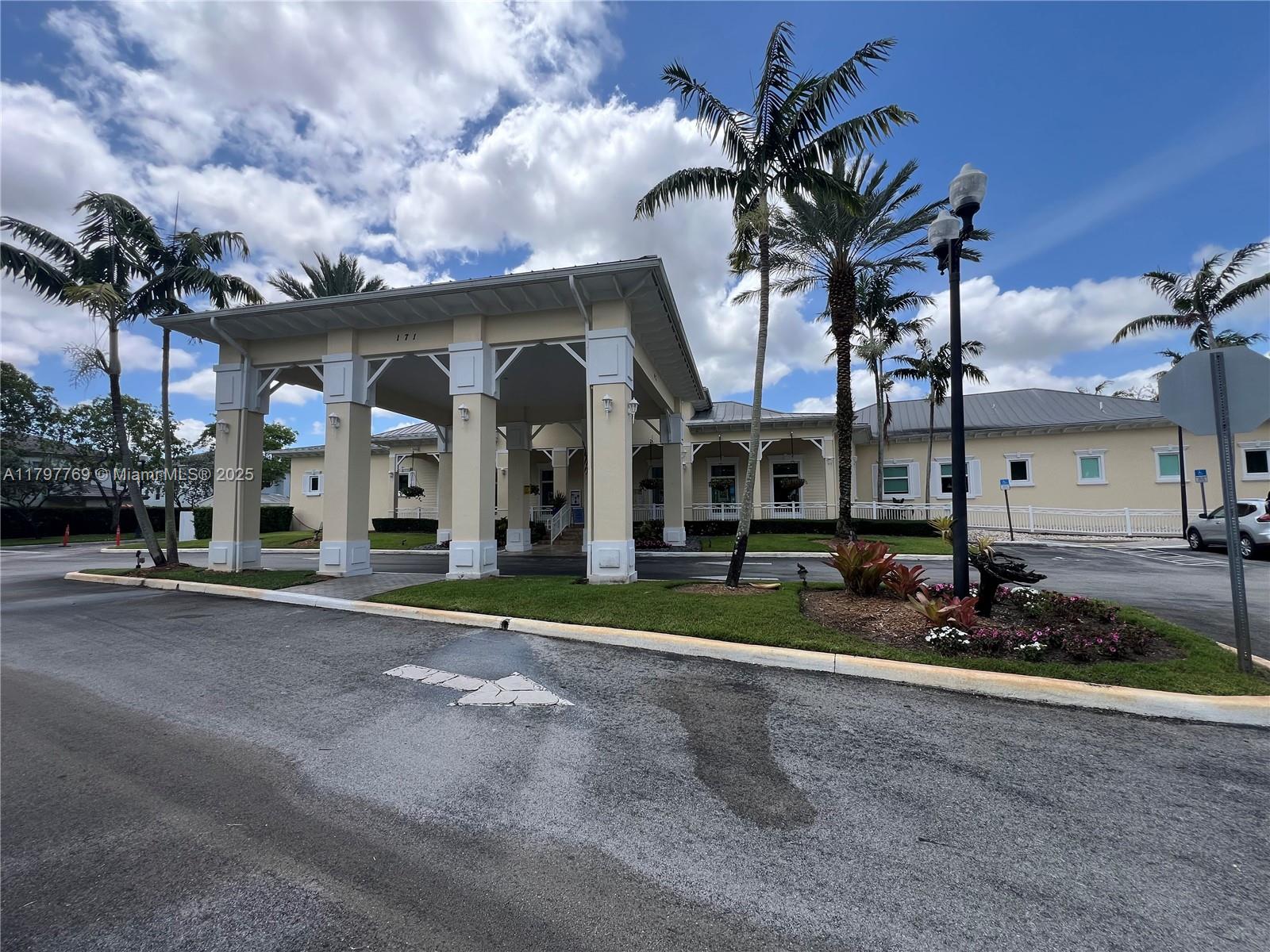 ATLANTIS AT OASIS - Residential