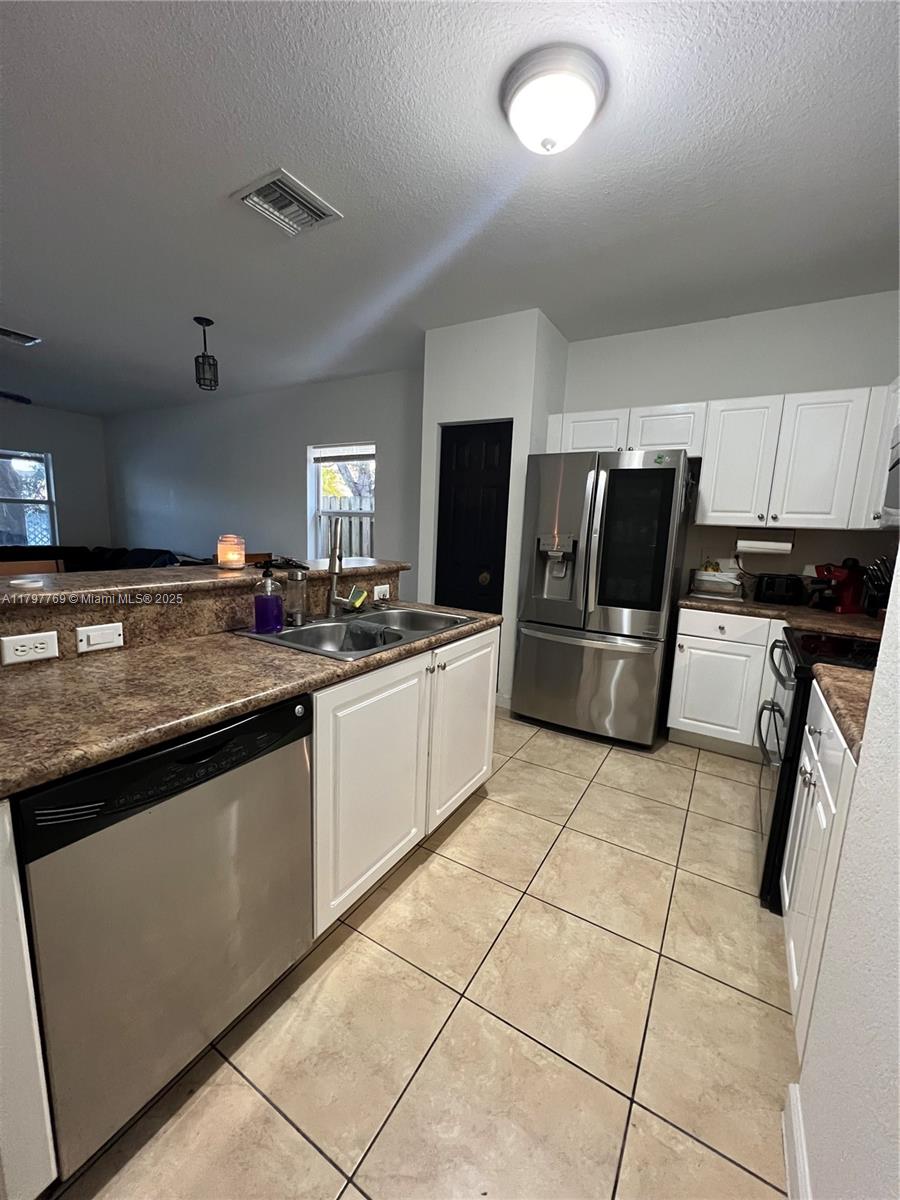 ATLANTIS AT OASIS - Residential