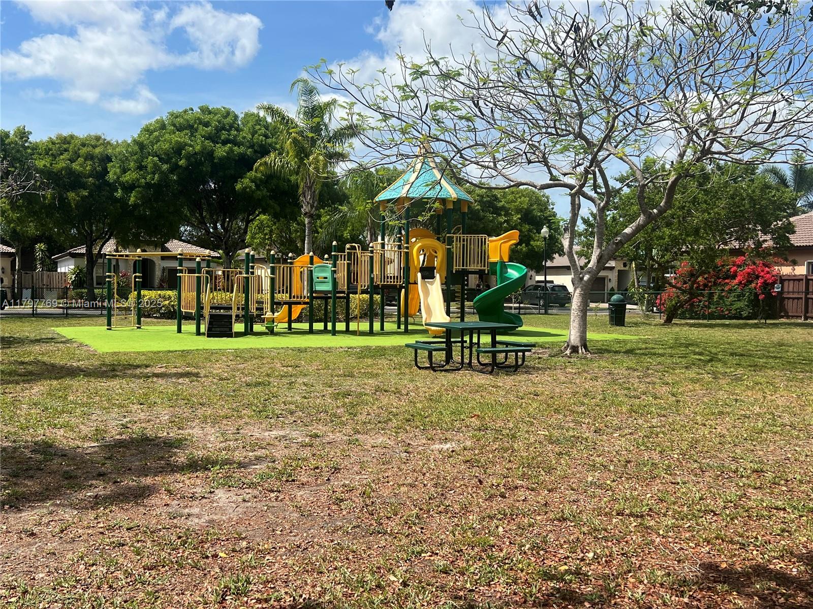 ATLANTIS AT OASIS - Residential