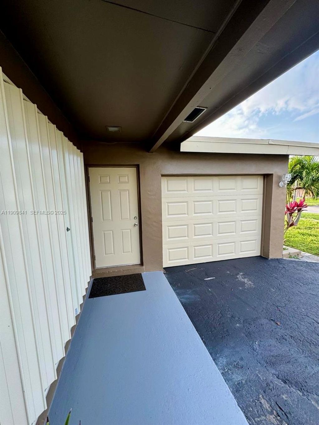 Photo of 8670 NW 28th Pl #., Sunrise, FL 33322 (MLS # A11909841)