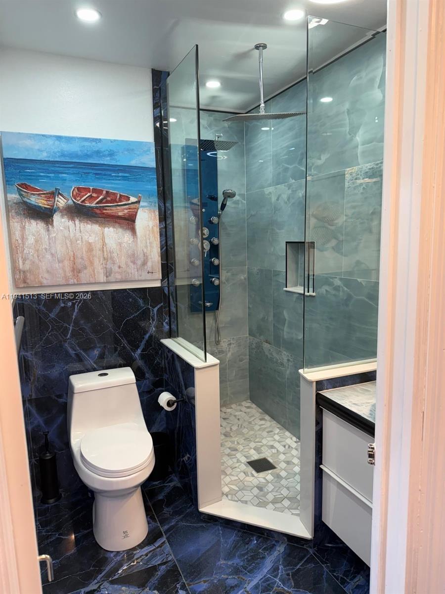 KAHLUA GARDENS CONDO - Residential