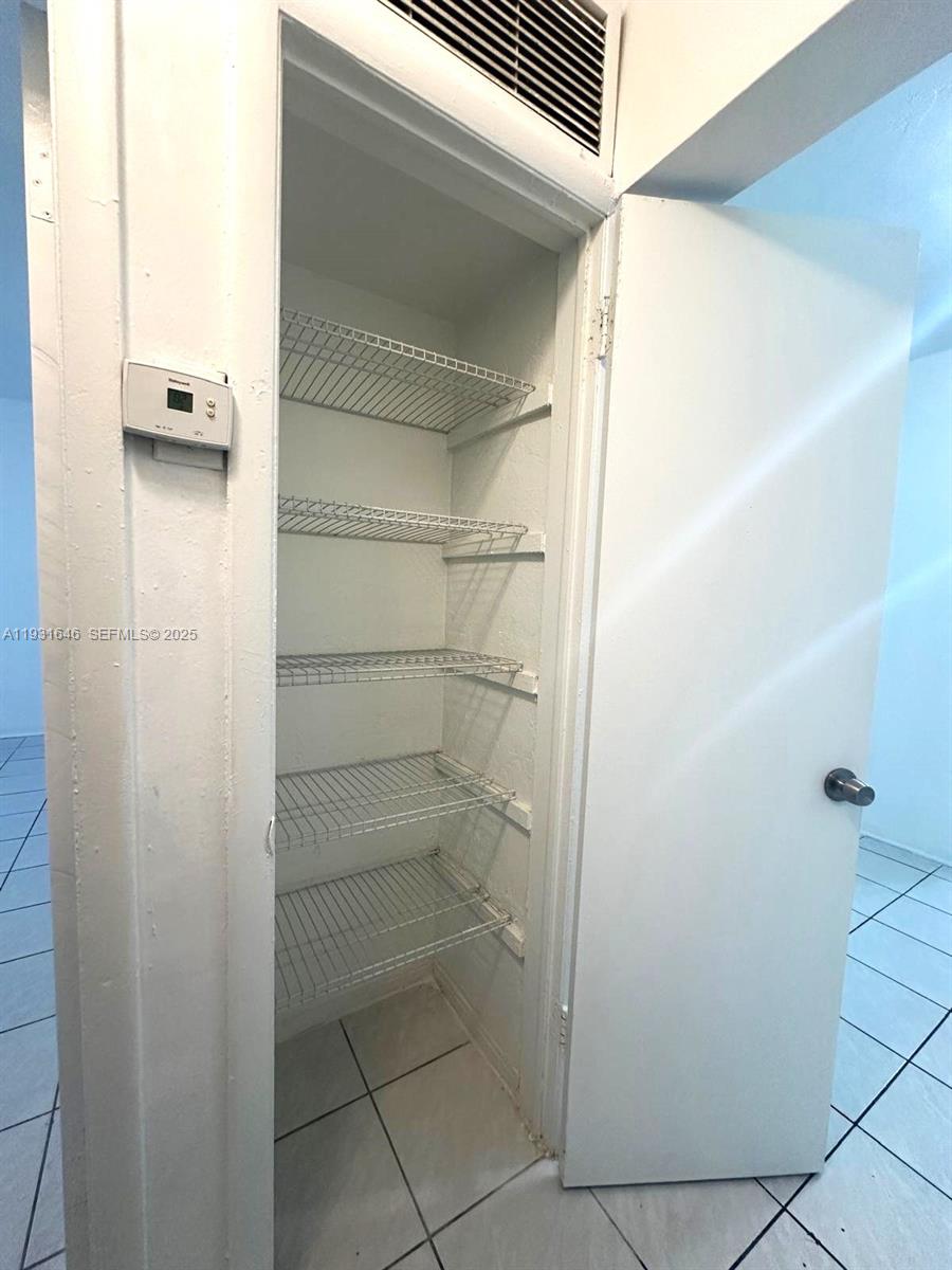 PARK VIEW ISLAND - Residential Lease