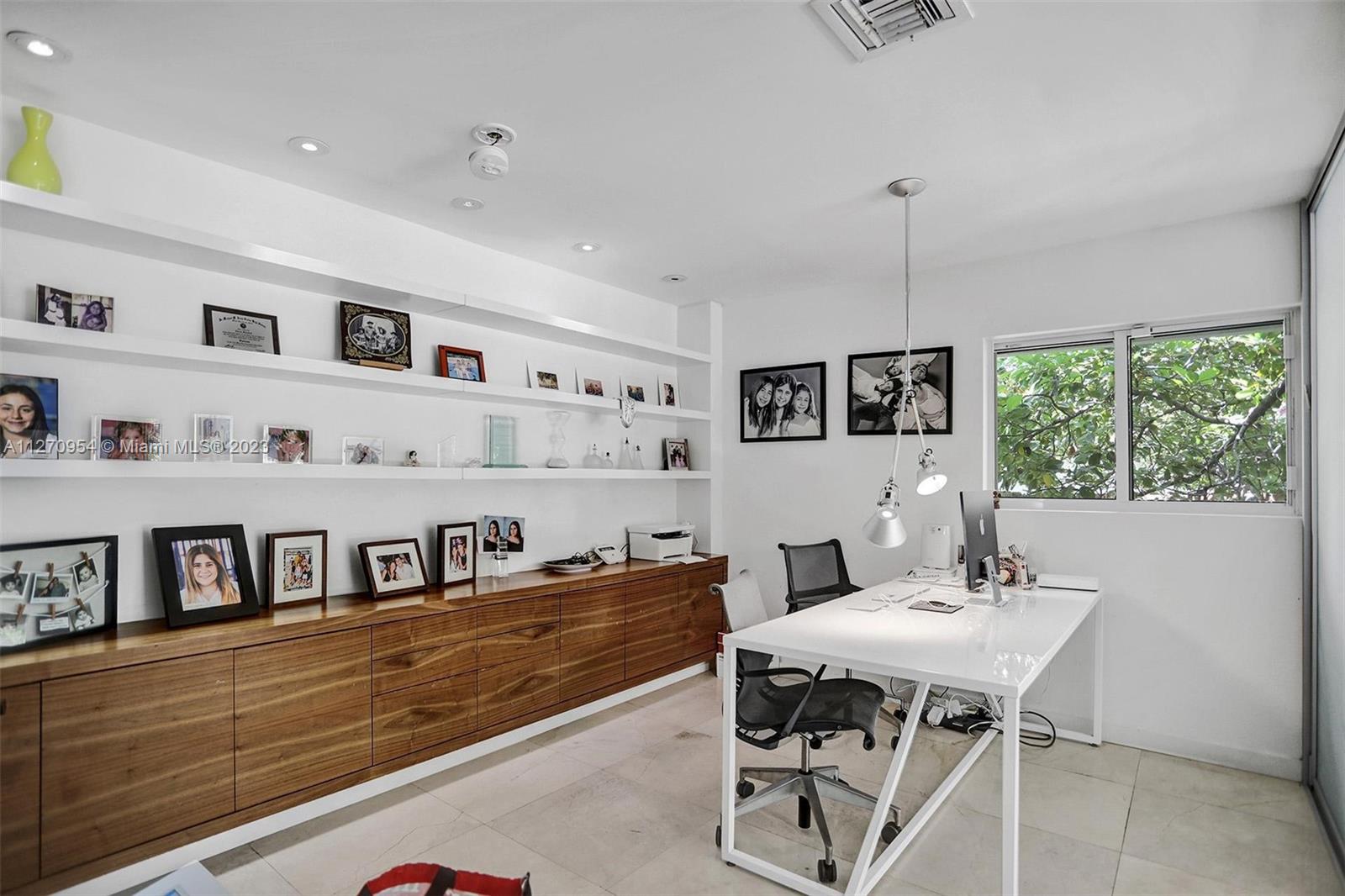 REPLAT OF OAK FOREST FOUR - Residential