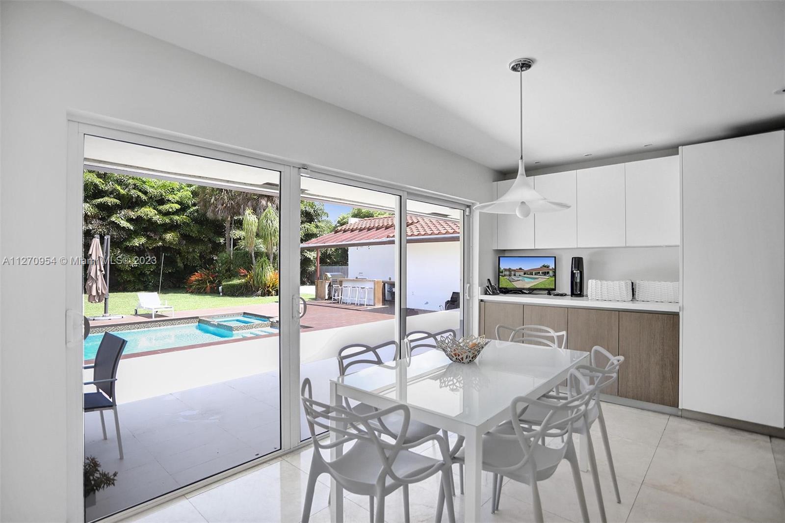 REPLAT OF OAK FOREST FOUR - Residential