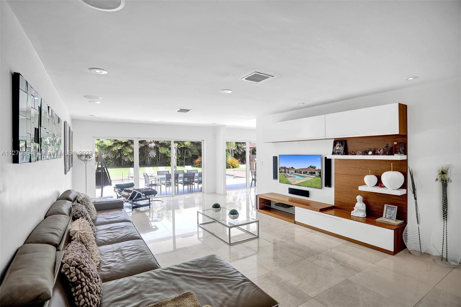 REPLAT OF OAK FOREST FOUR - Residential