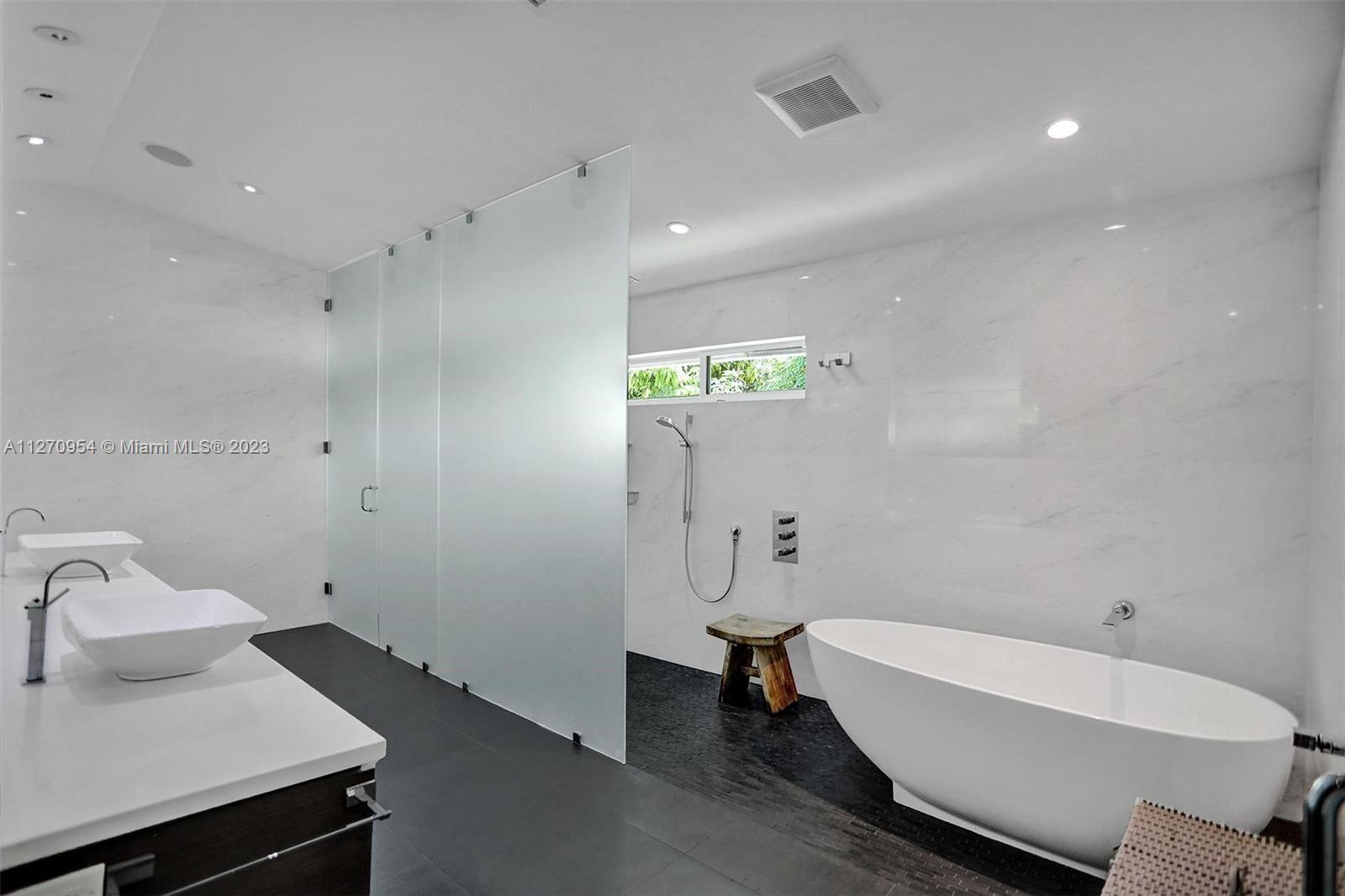 REPLAT OF OAK FOREST FOUR - Residential