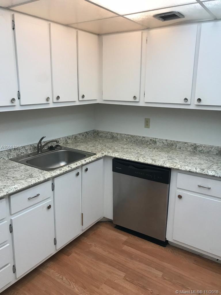 BREAKWATERS OF THE PALM B - Residential Lease