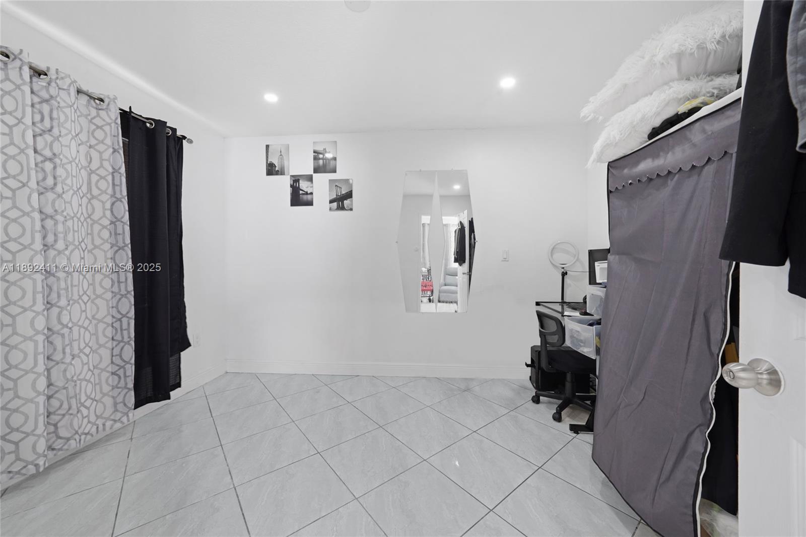 EMAUS PINES - Residential