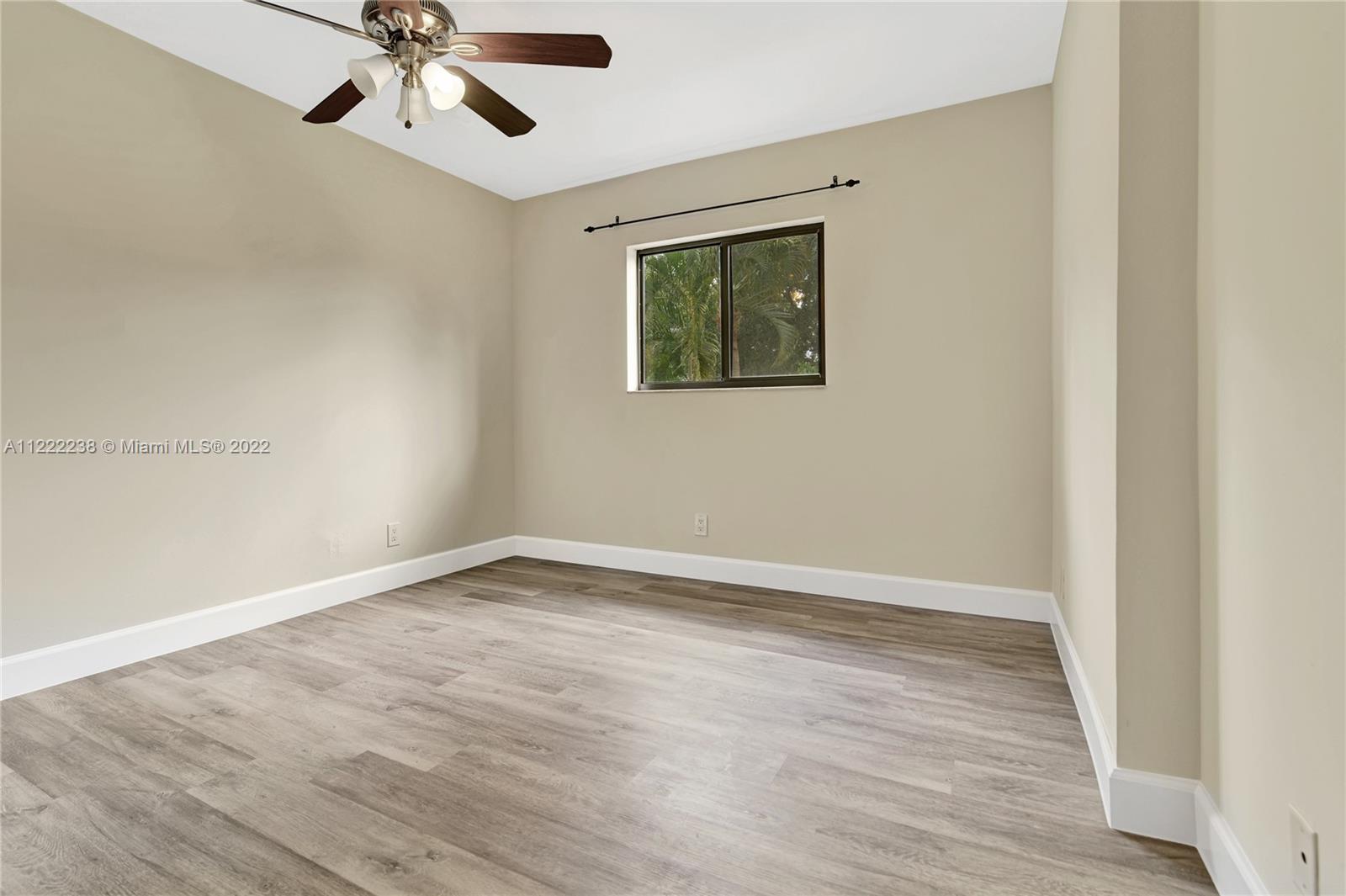 WINDWOOD UNIT I - Residential Lease