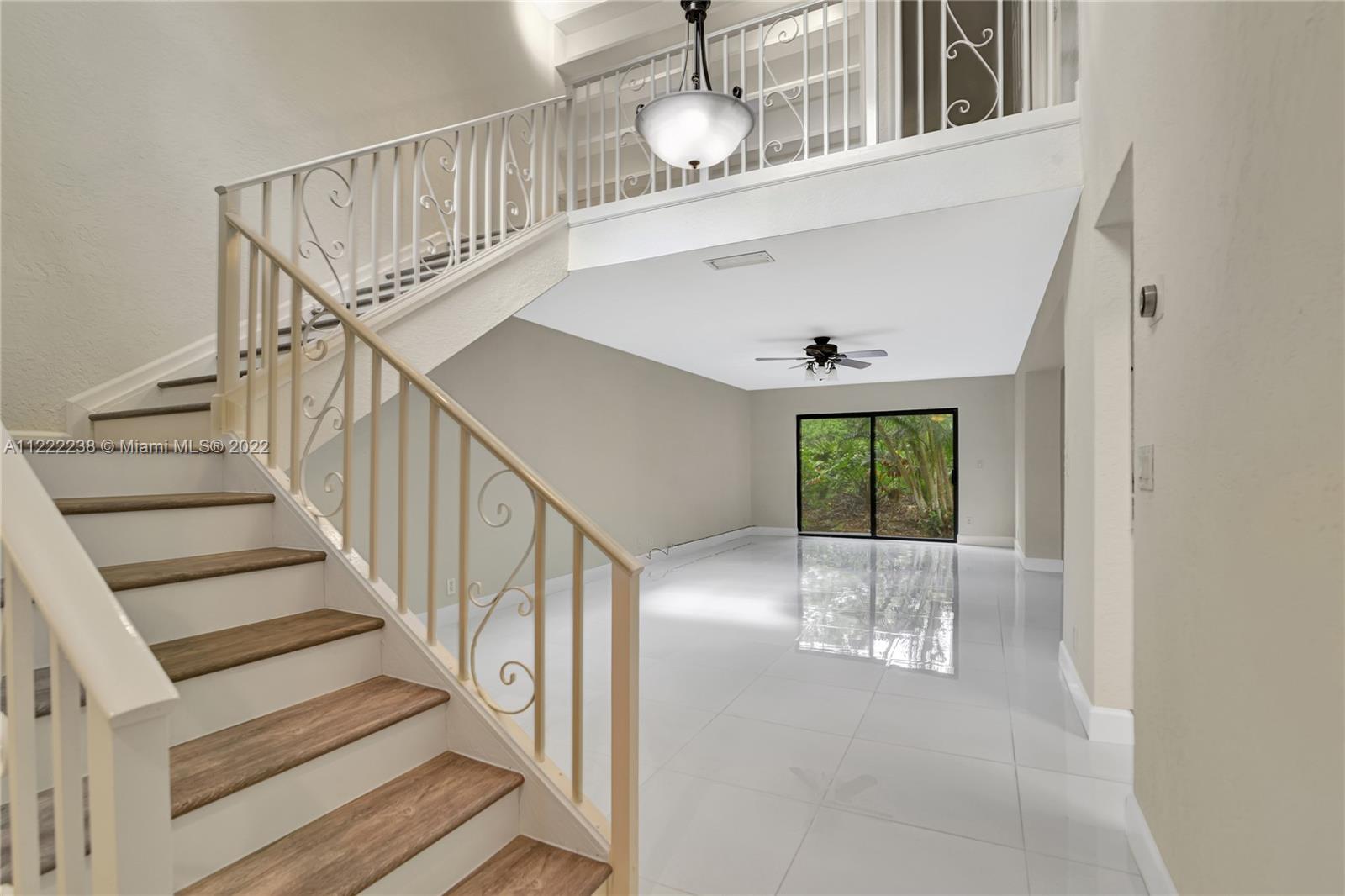 WINDWOOD UNIT I - Residential Lease