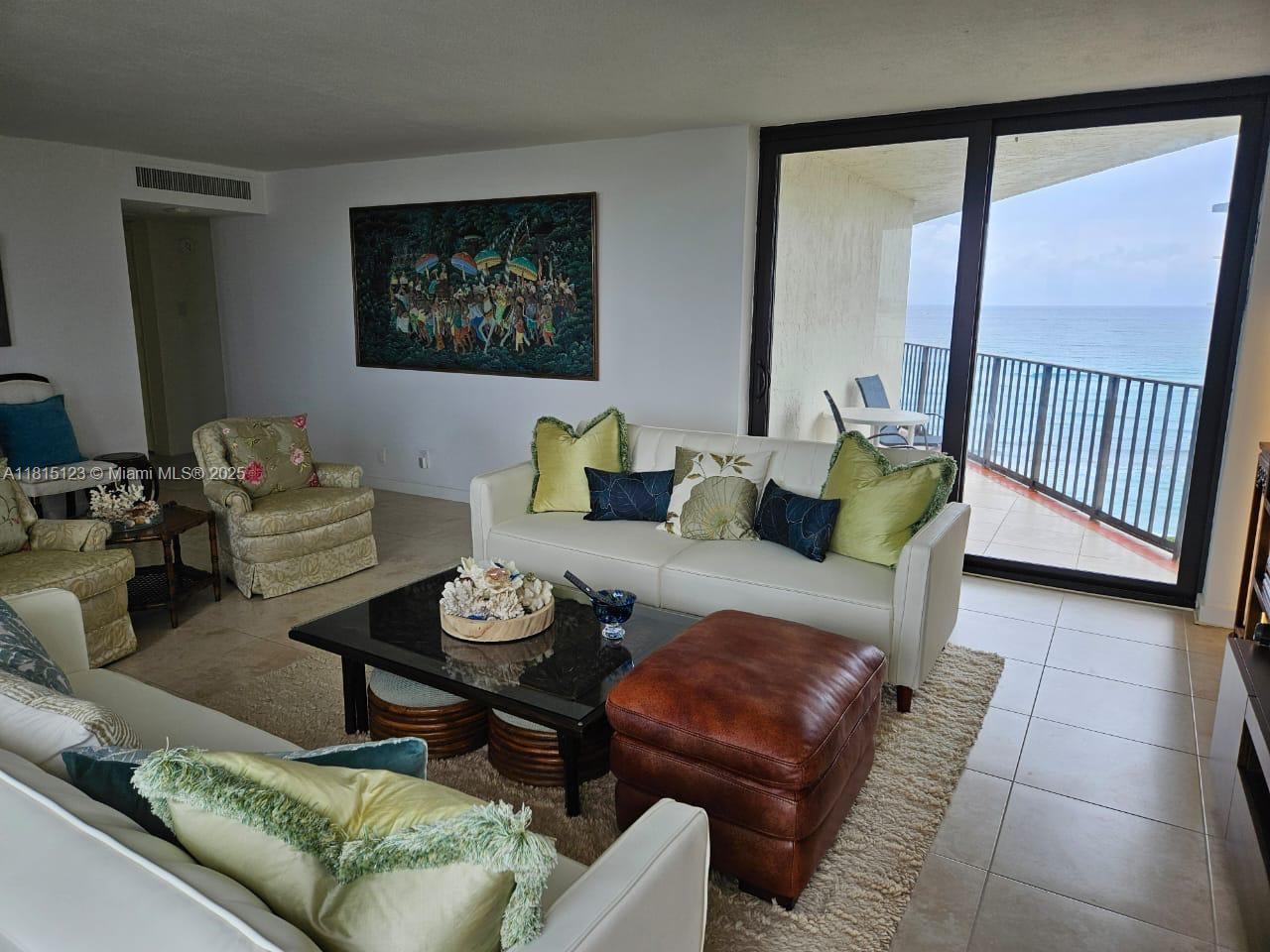 Enjoy breathtaking ocean views from this beautifully furnished 2-bedroom apartment located in stunning Singer Island this seasonal rental offers a minimum 3-month stay and provides direct beach access, making it perfect winter escape or short-term getaway. Fully furnished with coastal charm and confort in mind.
just bring your suitcase and start enjoying paradise.