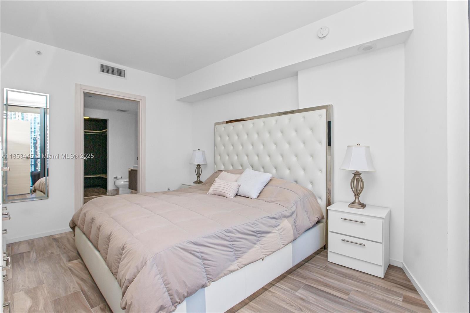 801 SMA RESIDENCES CONDO - Residential