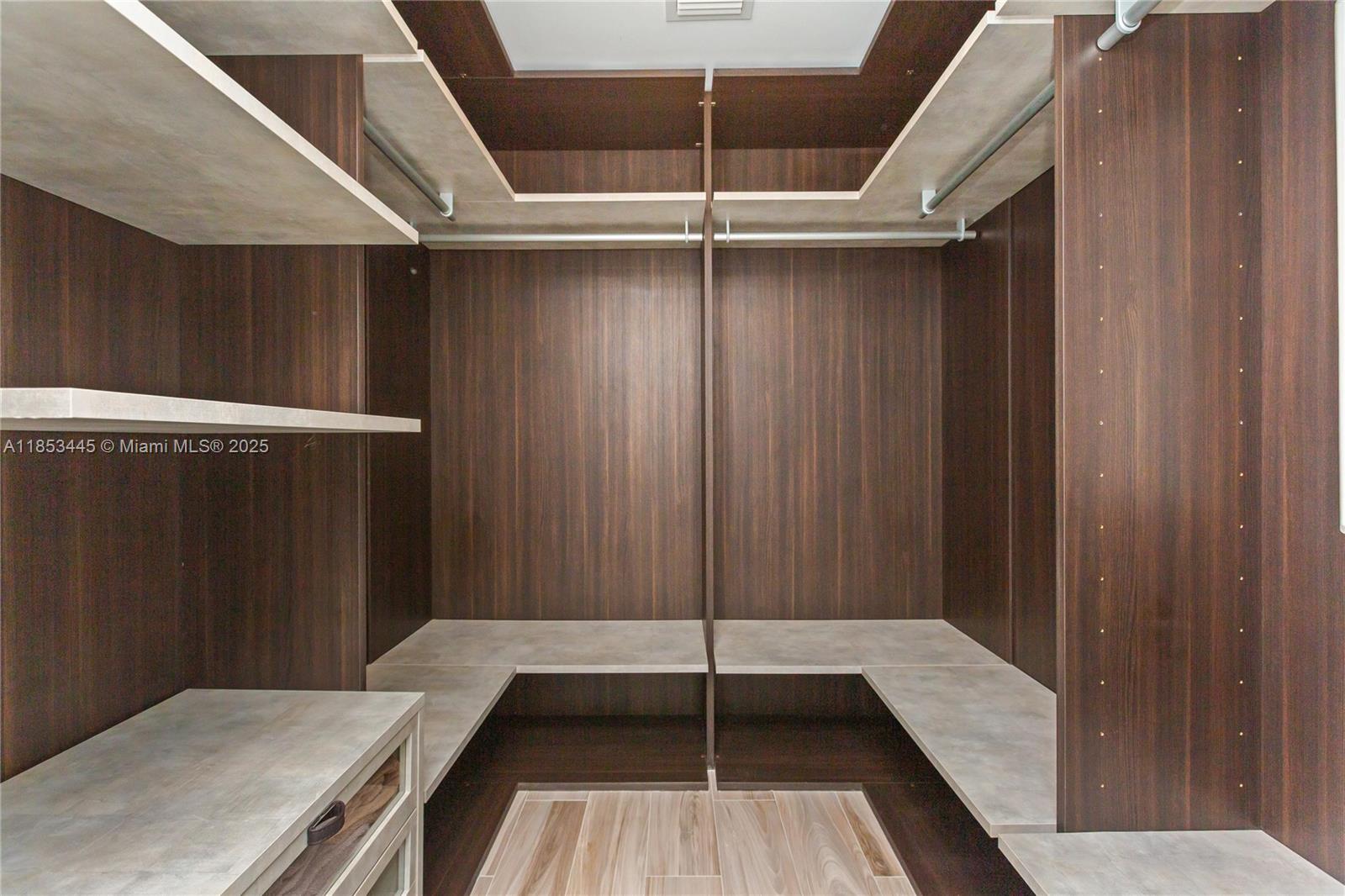 801 SMA RESIDENCES CONDO - Residential