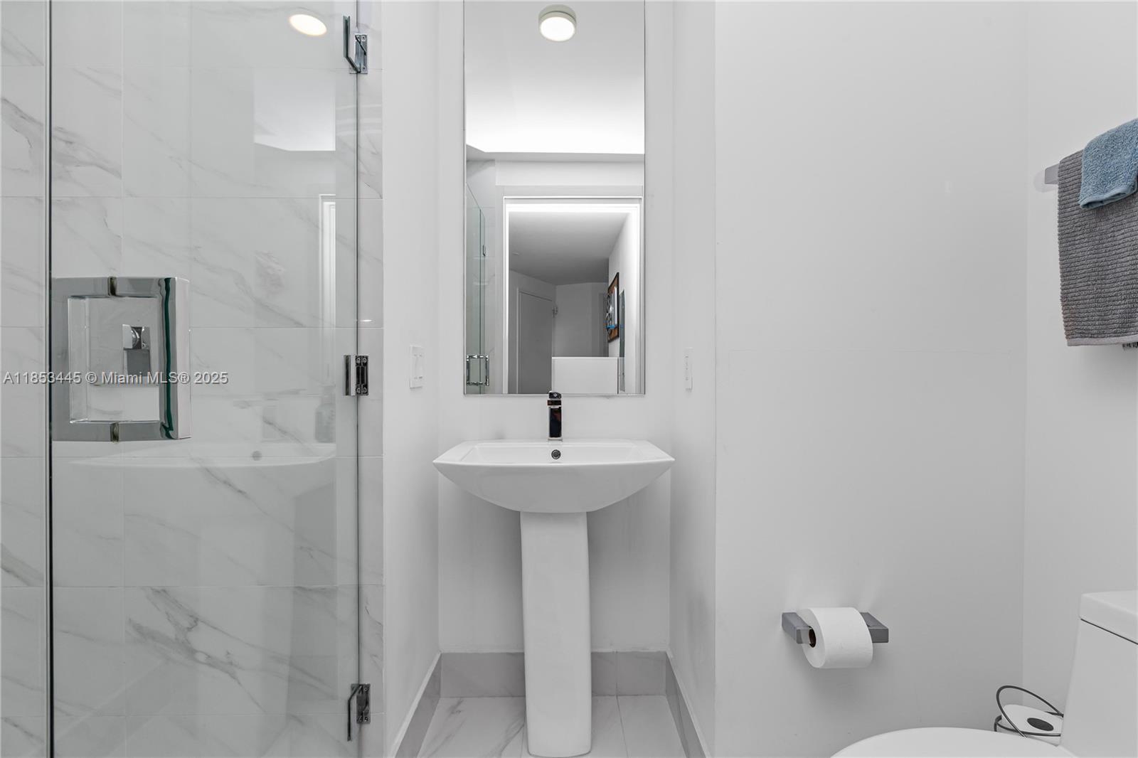 801 SMA RESIDENCES CONDO - Residential