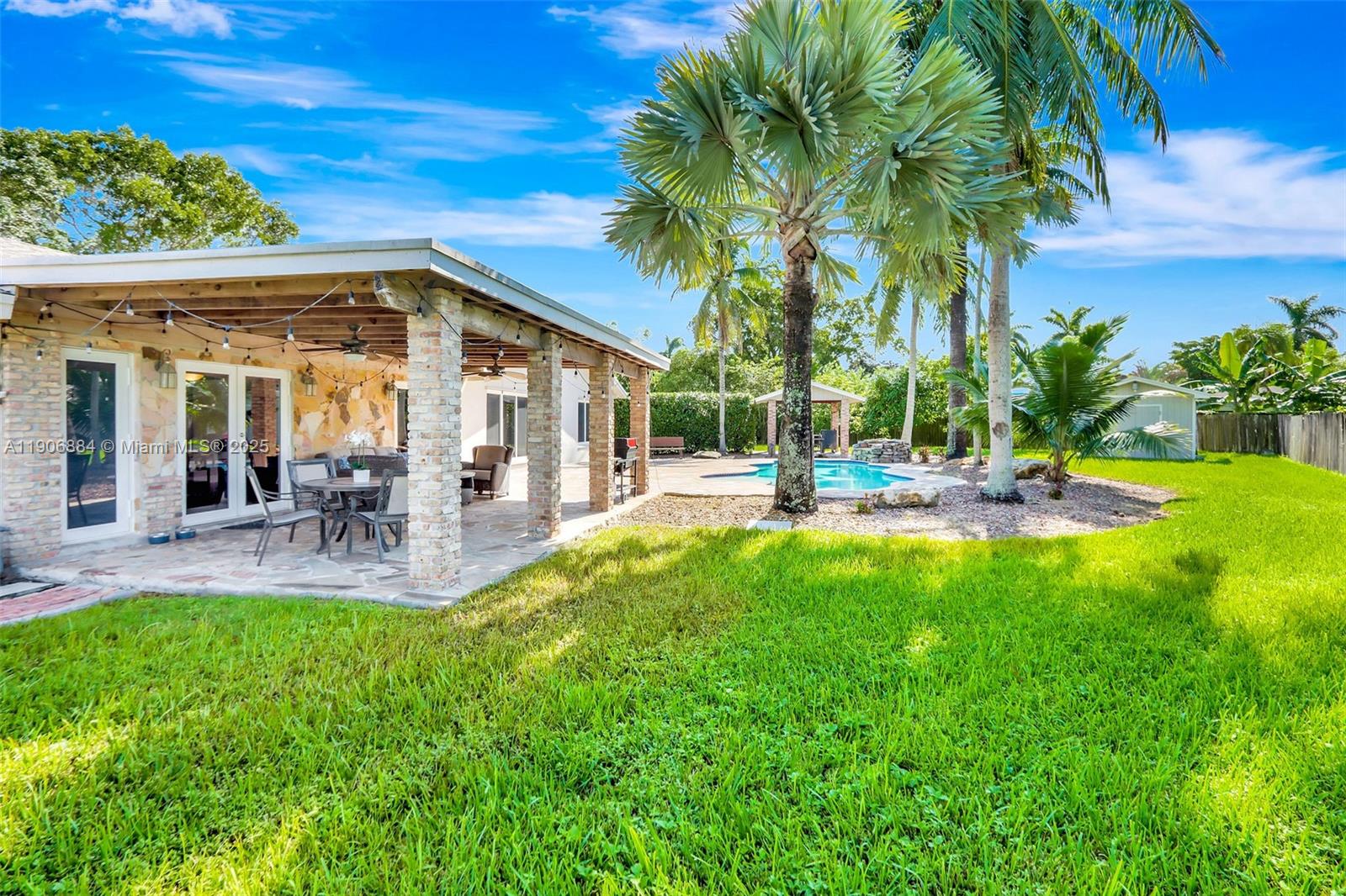 PINE SHORE SEC 6 - Residential