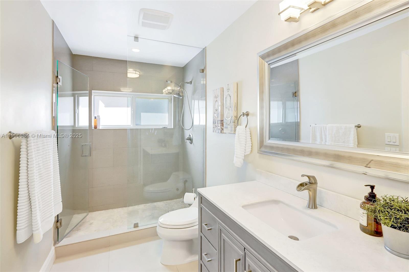 PINE SHORE SEC 6 - Residential