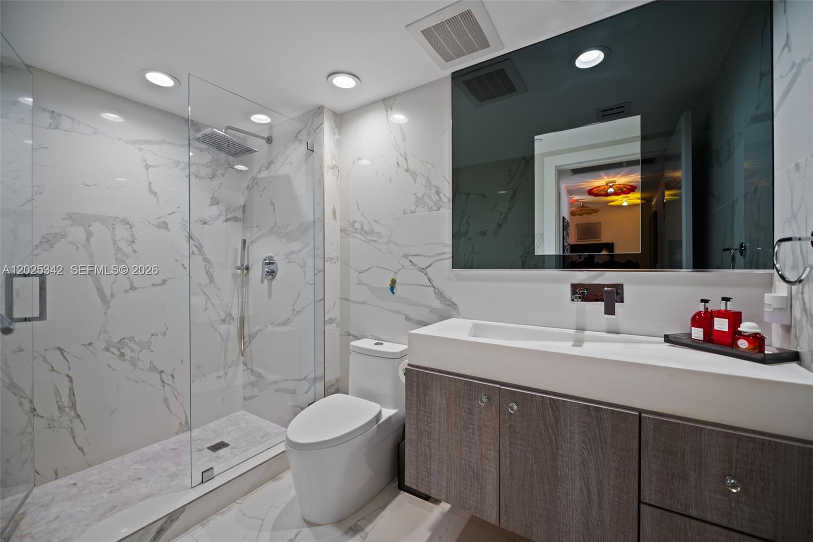 BEACH CLUB THREE CONDO - Residential