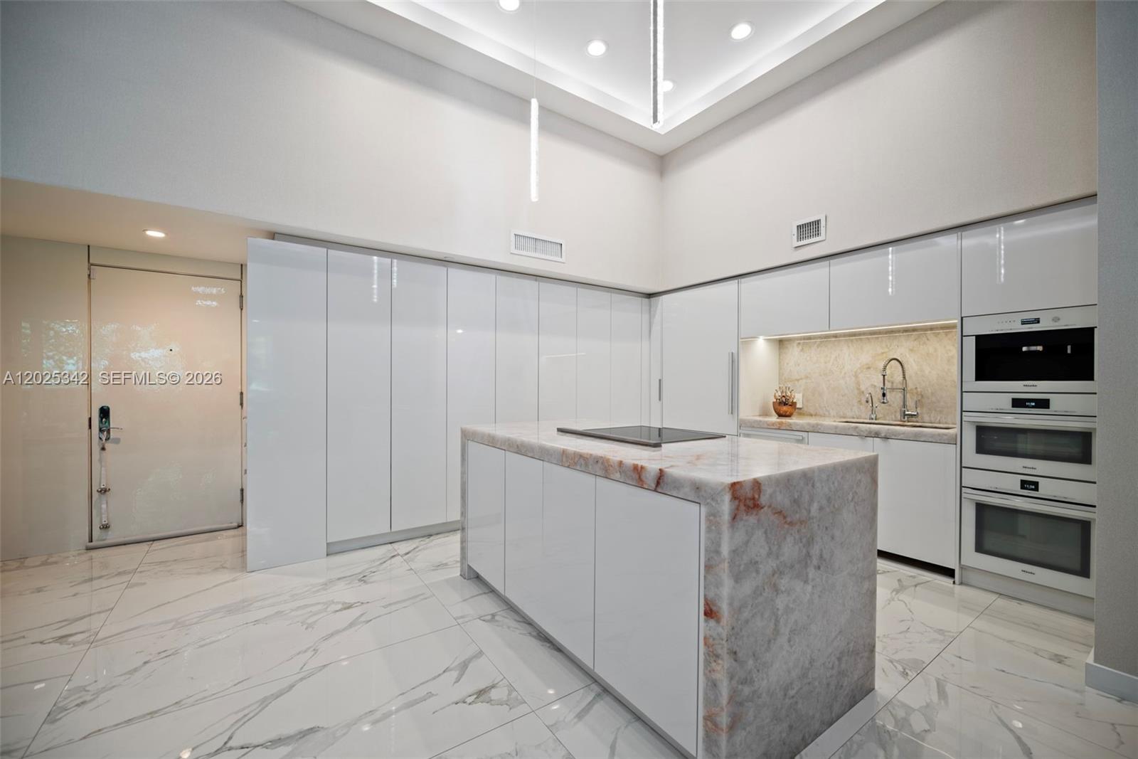 BEACH CLUB THREE CONDO - Residential