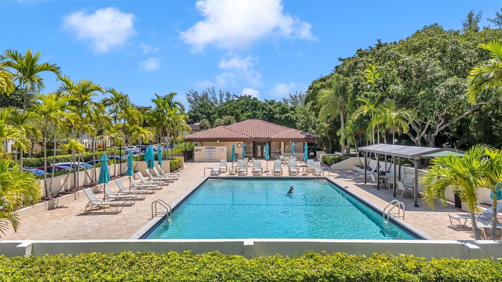 GLADES OF BOCA LAGO CONDO - Residential