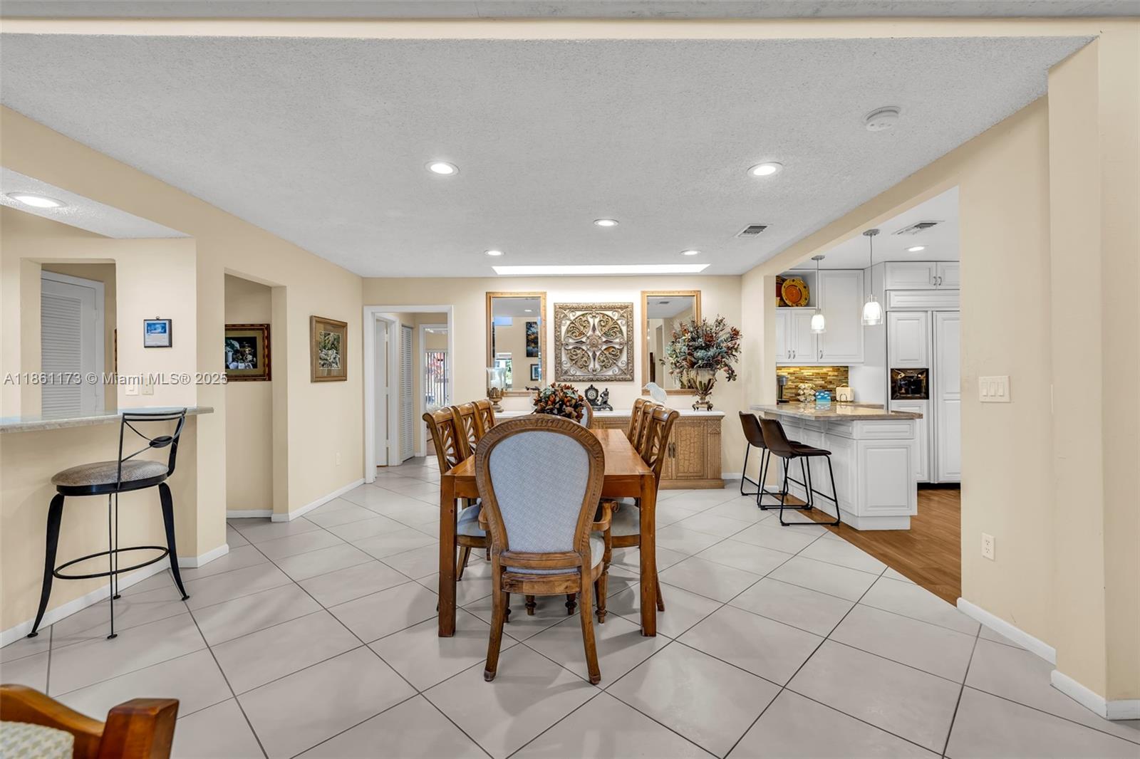 GLADES OF BOCA LAGO CONDO - Residential