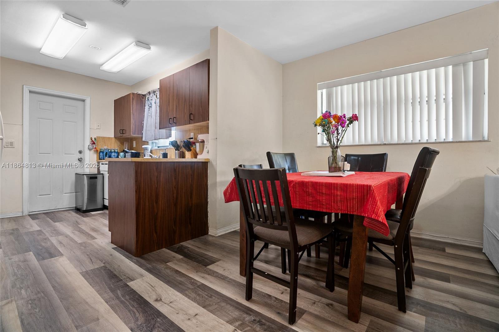 HOLLYWOOD BEACH GARDENS - Residential Income