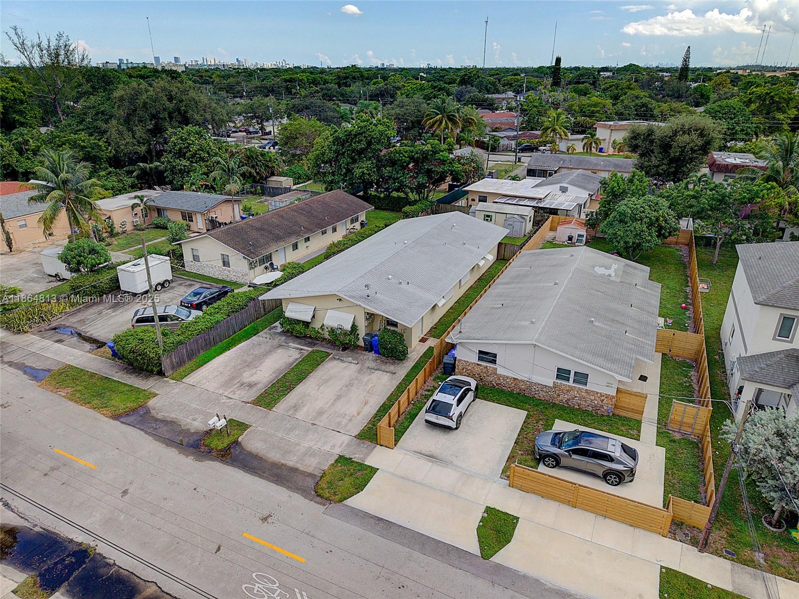 HOLLYWOOD BEACH GARDENS - Residential Income