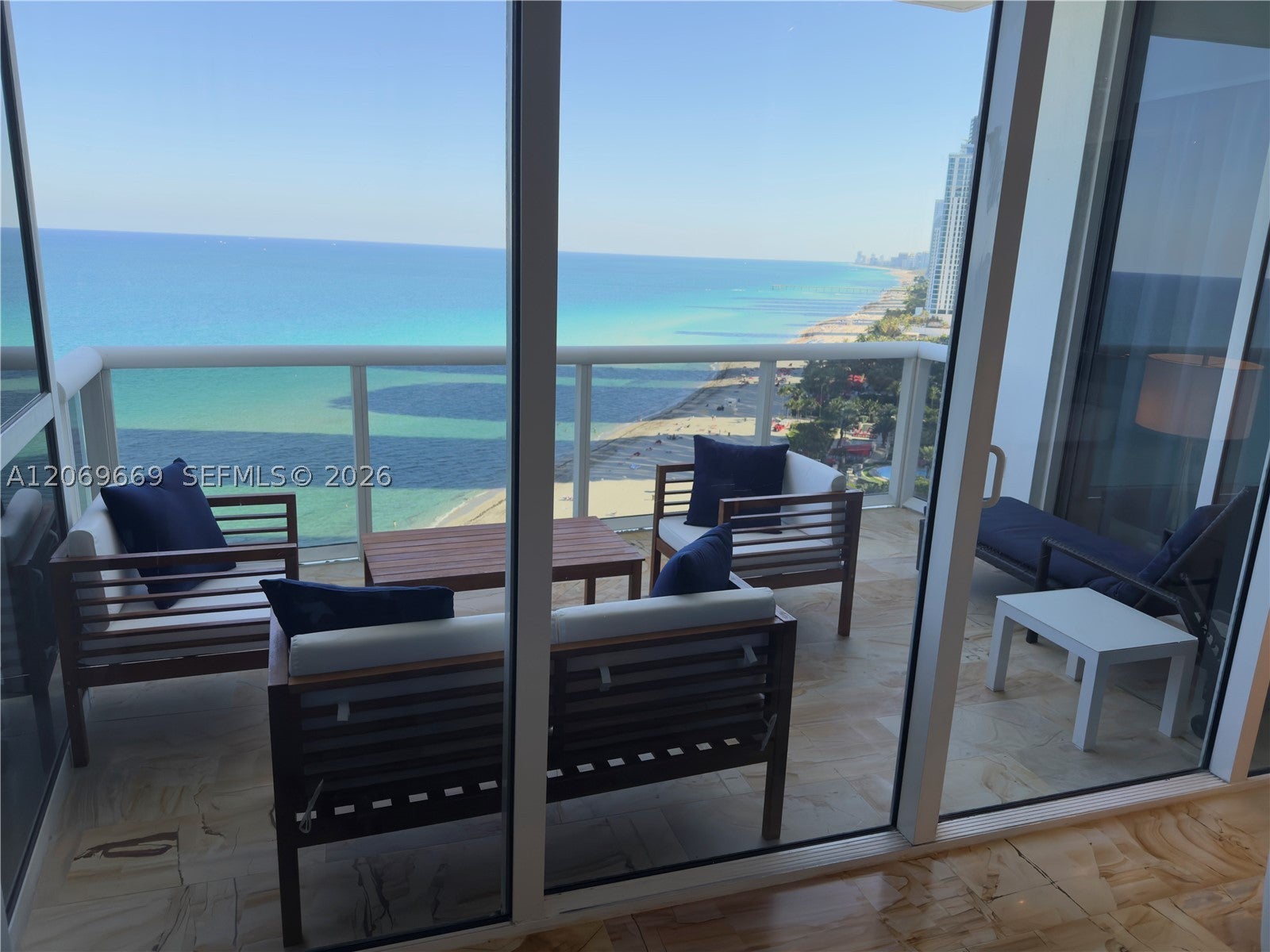 18101 Collins Ave 1807