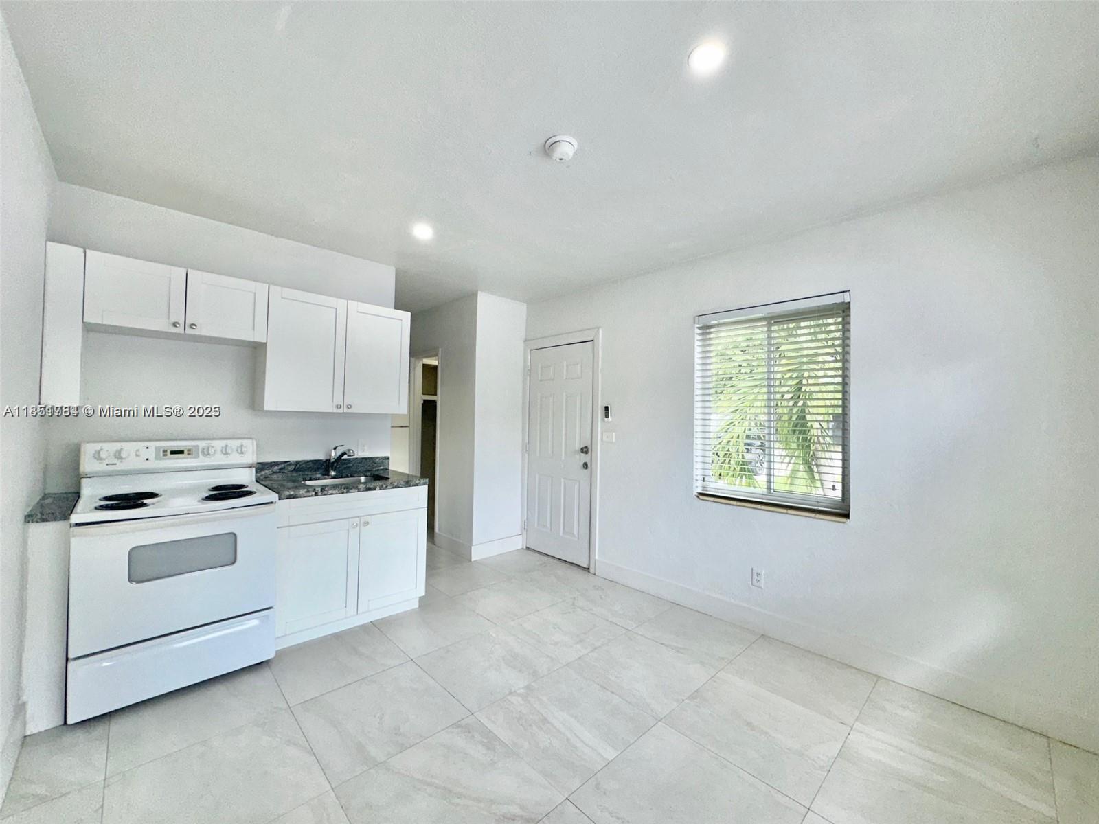 BEAUTIFUL REMODELED STUDIOS FOR RENT! Move in with 1st & security (2x rent!). Please TEXT the listing agent to schedule a tour. Water, trash, landscaping, and parking included.