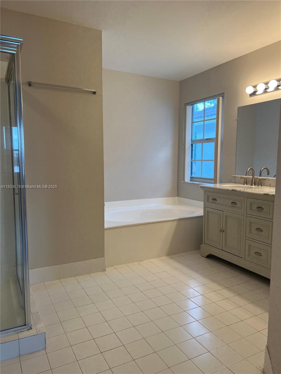 KENSINGTON SOUTH - Residential Lease
