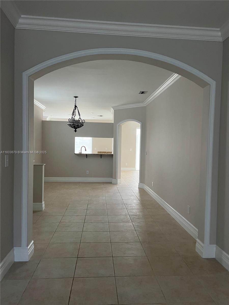 KENSINGTON SOUTH - Residential Lease