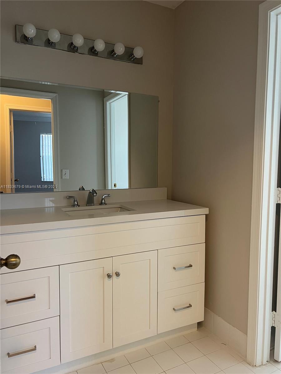 KENSINGTON SOUTH - Residential Lease