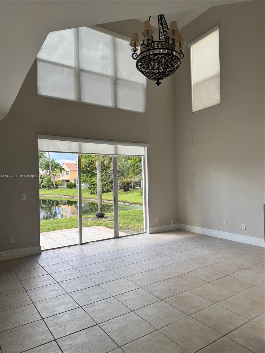 KENSINGTON SOUTH - Residential Lease