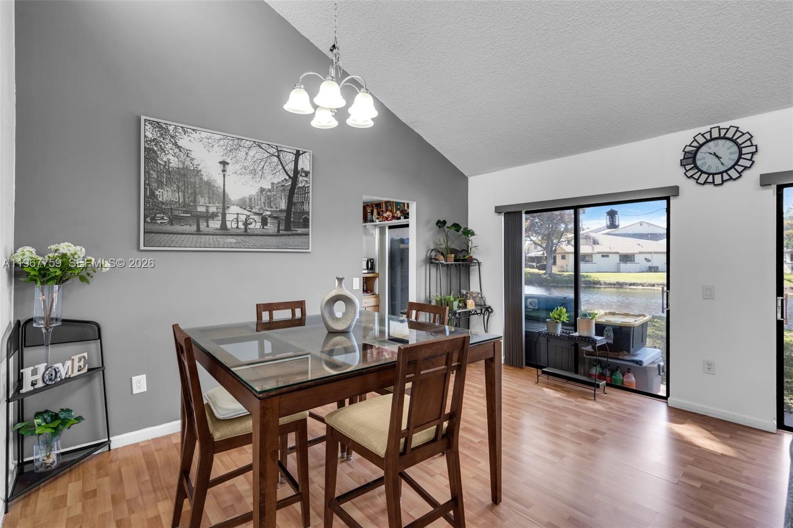 NORTH LAKE TOWNHOMES COND - Residential