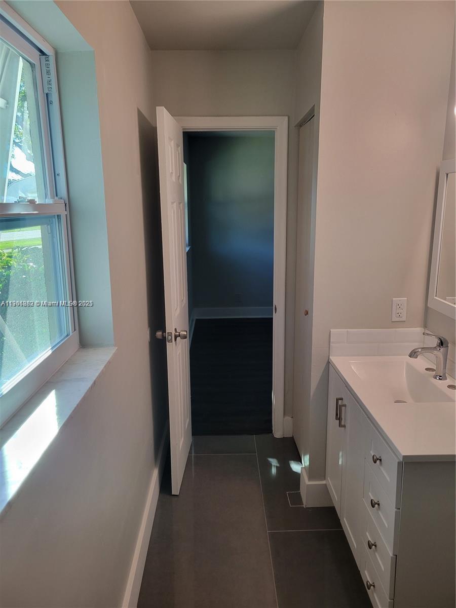 LOCH LOMOND SEC 3 - Residential Lease