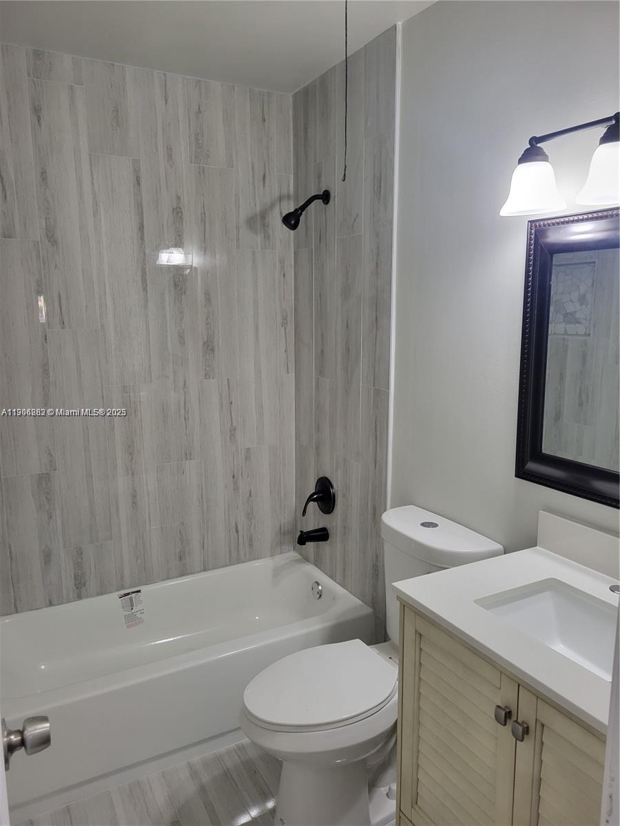 LOCH LOMOND SEC 3 - Residential Lease