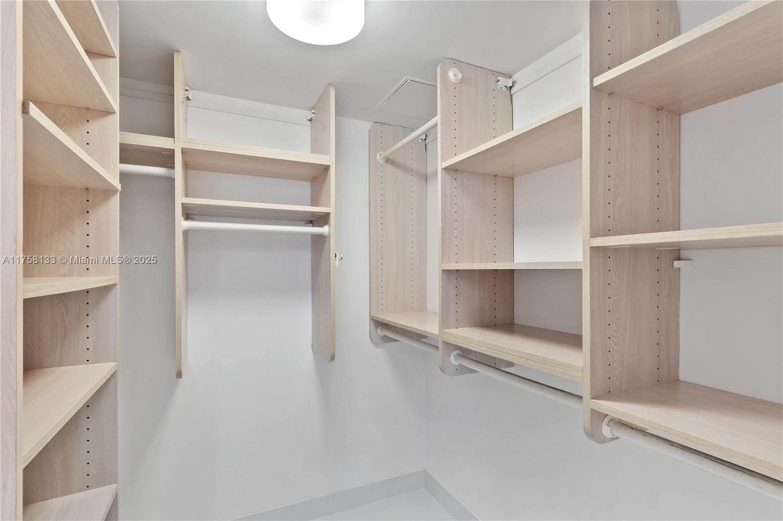 SOUTH POINTE TOWERS CONDO - Residential