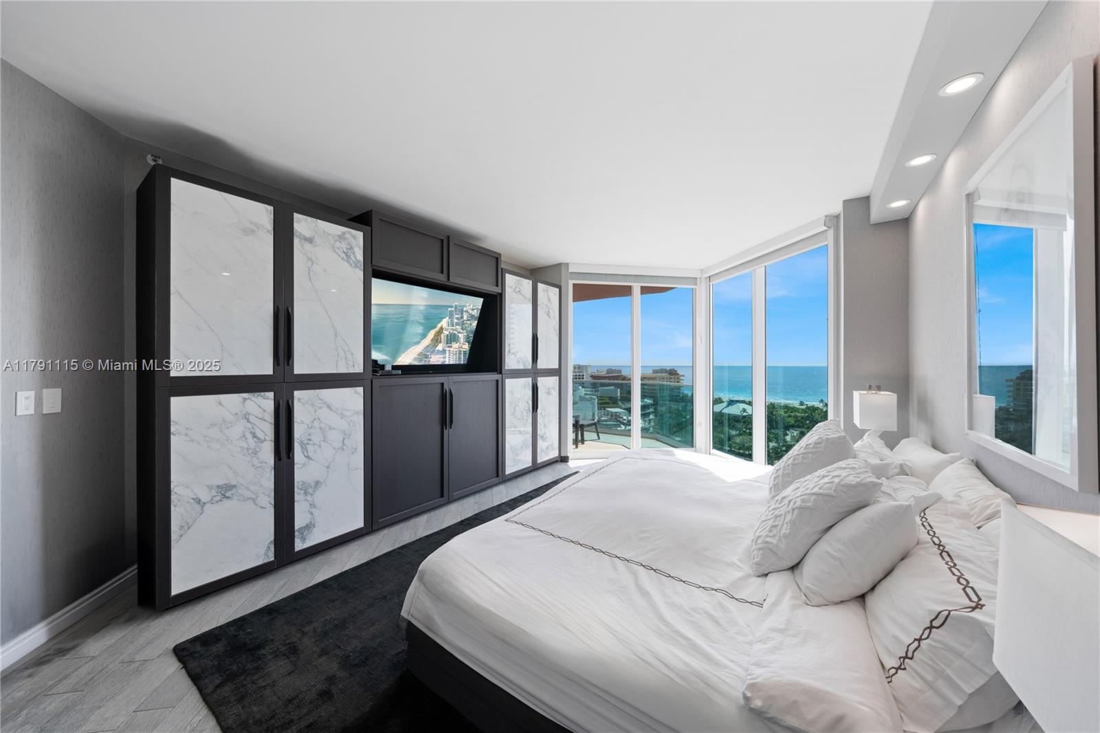 PORTOFINO TOWER CONDO - Residential