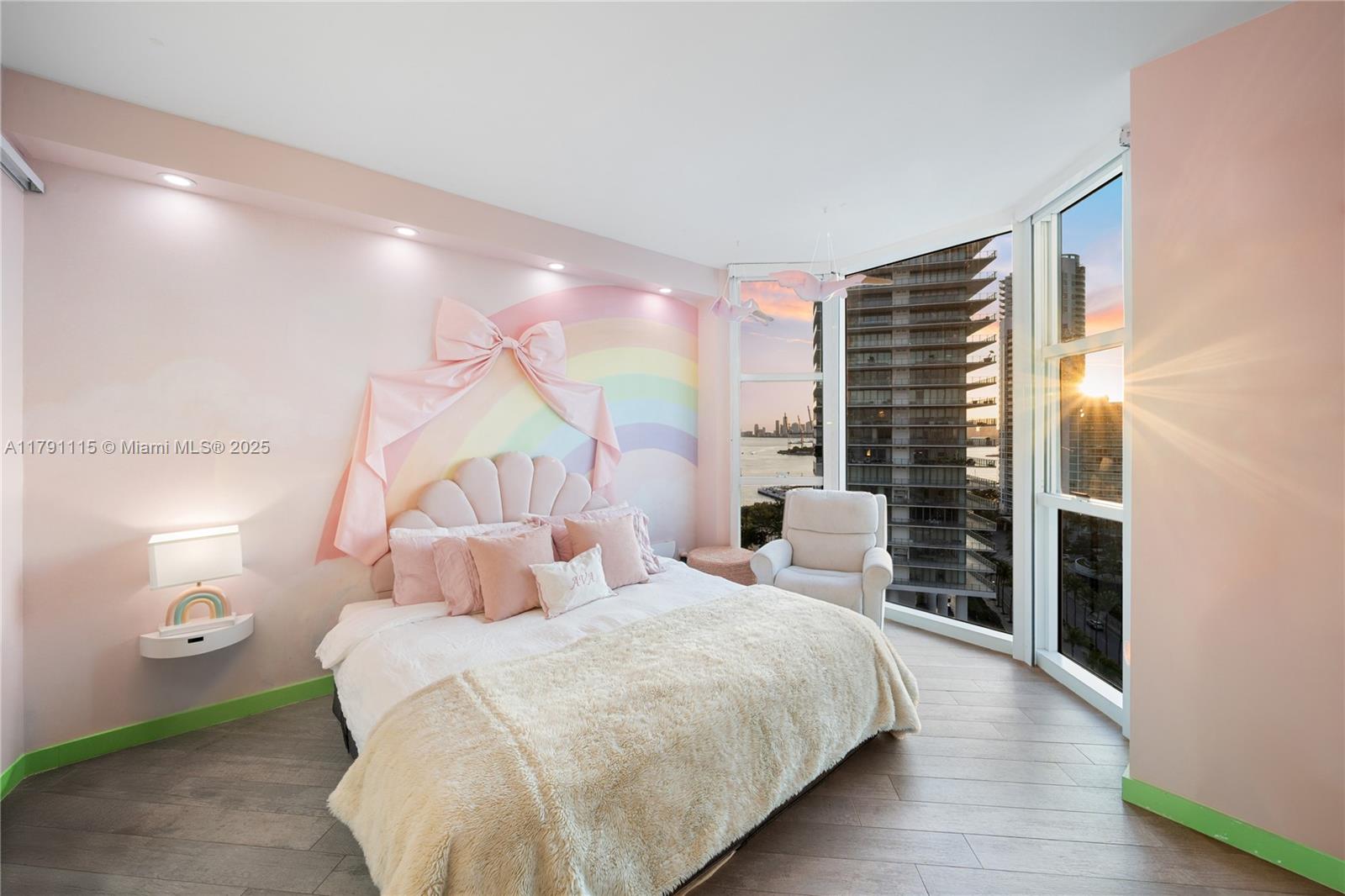 PORTOFINO TOWER CONDO - Residential