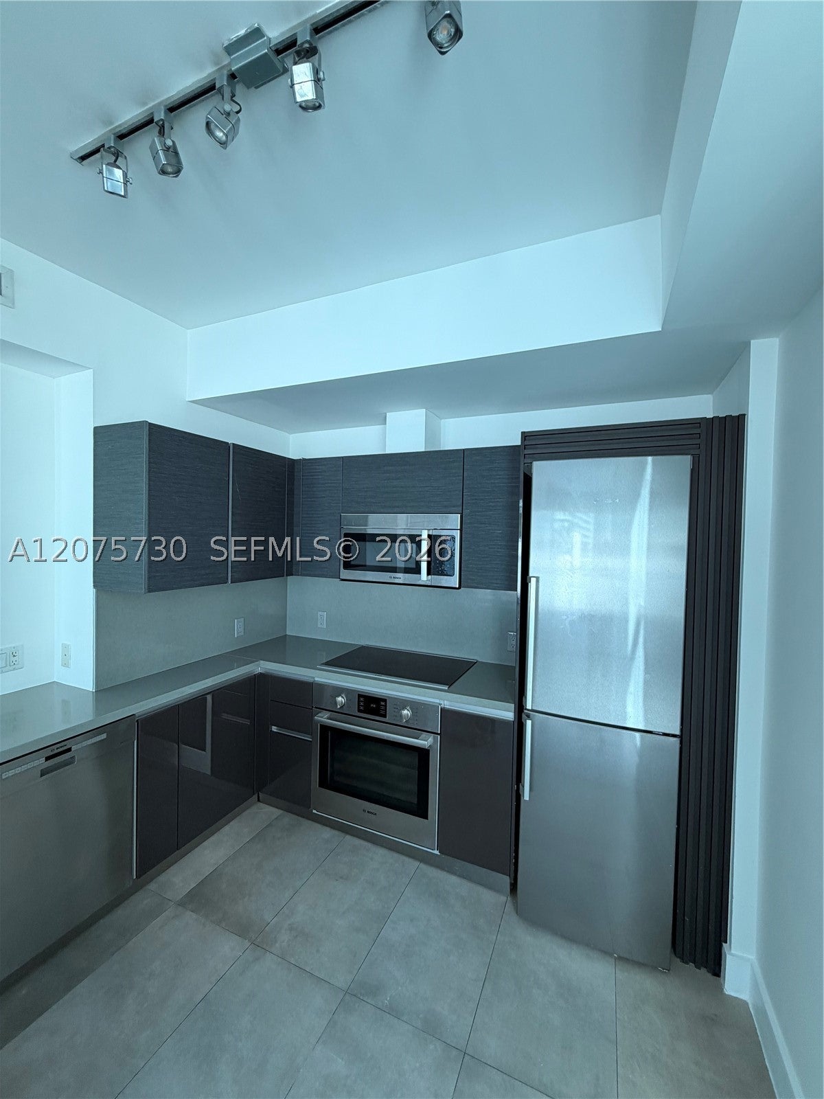 1080 Brickell Ave 913