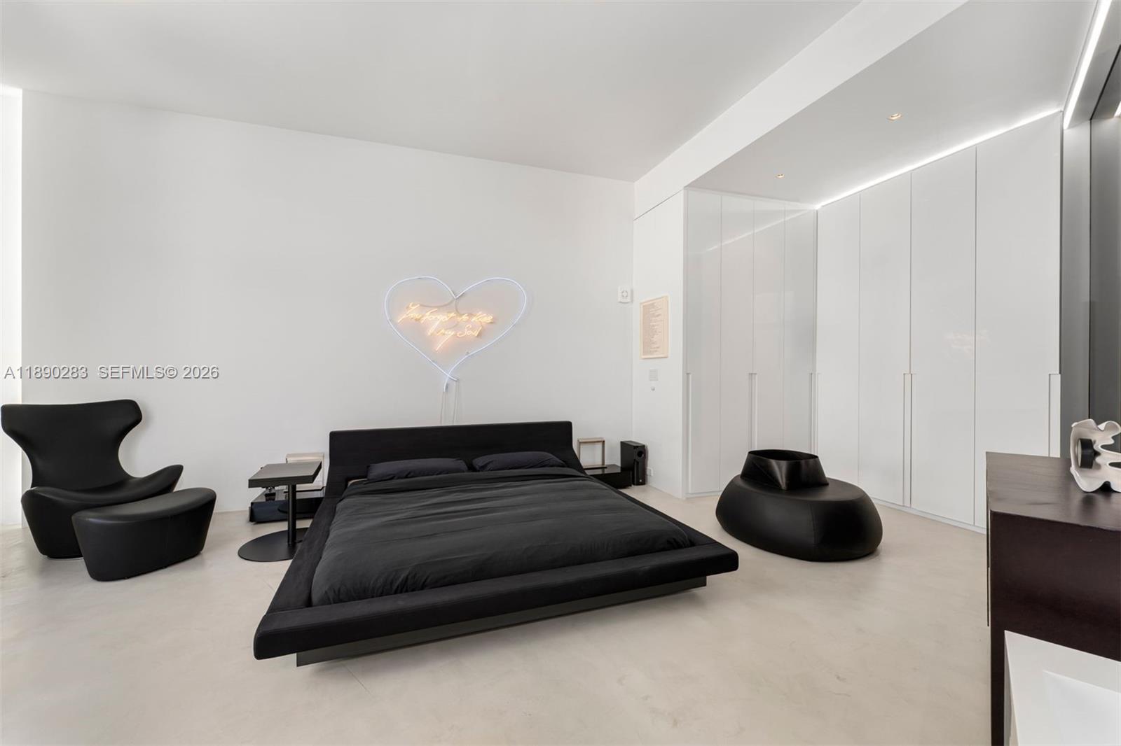 THE MERIDIAN CONDO - Residential